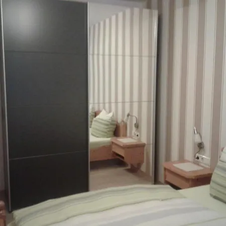 Mosel-ferienwohnung Berhard Appartement Bruttig-Fankel